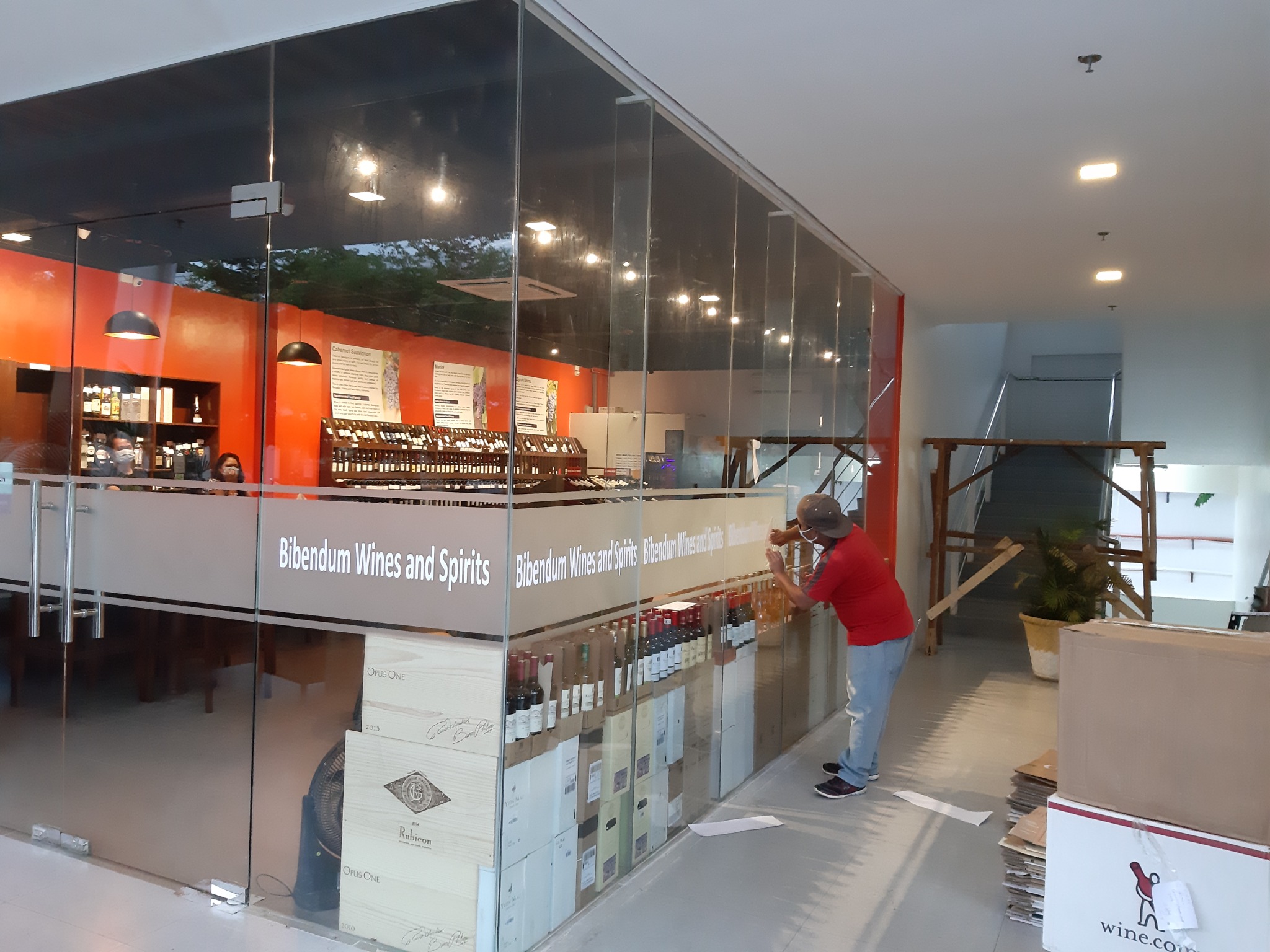 Bibenum Wines and Spirits frosted window graphics by Sky Graphix Digital Solutions
