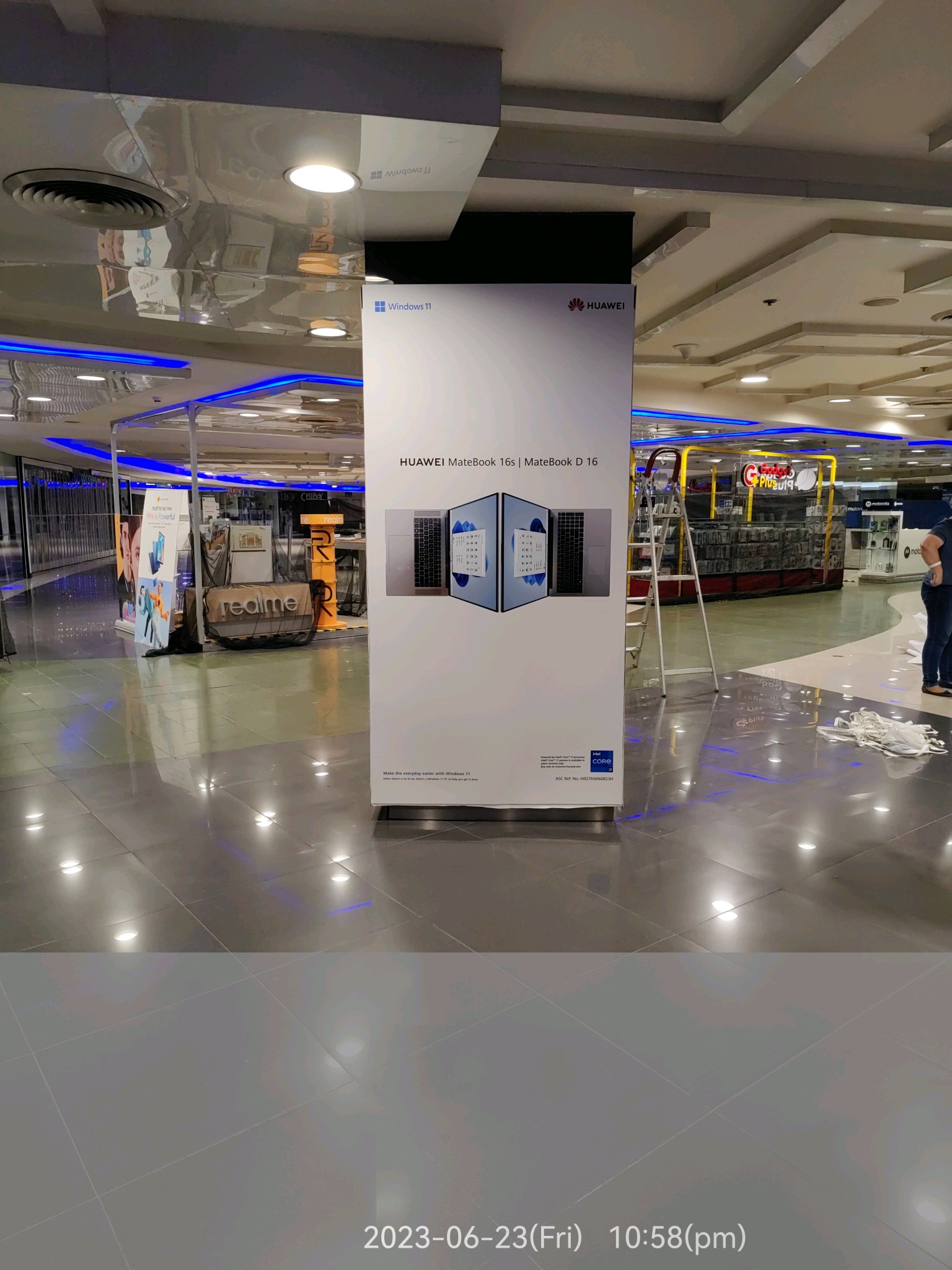 Huawei MateBook pillar wrap by Sky Graphix Digital Solutions